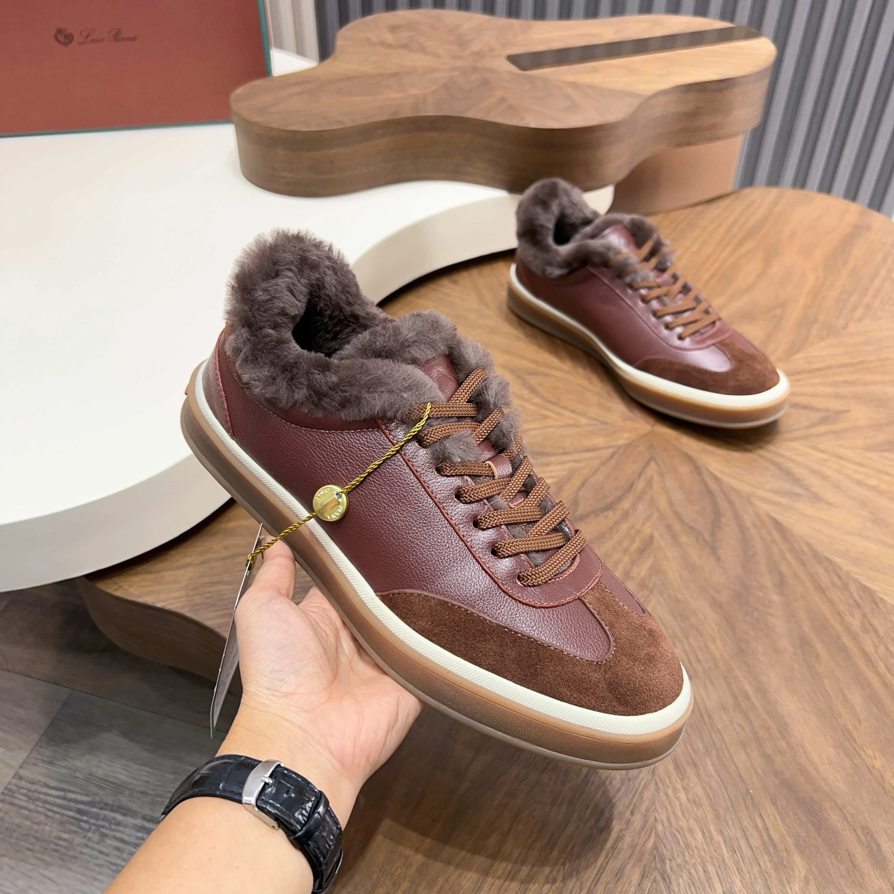 💰740 Loro Piana - Classic casual wool shoes, men's lace-up casual shoes and sneakers, high-quality lightweight and comfortable fabrics, suitable for outdoor leisure, the color is young and energetic, and it looks great with sportswear or casual suits! Code number: 39-44 (45, 46, can be customized)